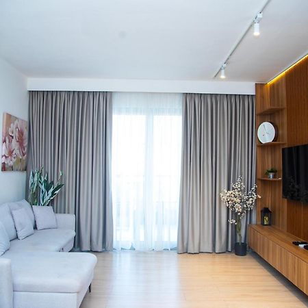 The Pavilion 1Bdr Luxury Apt Accra Buitenkant foto